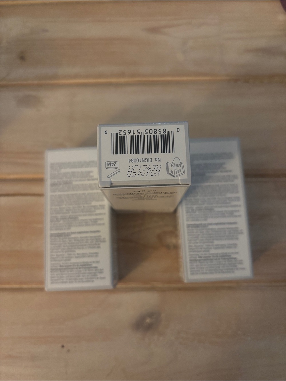 Elizabeth Arden White Eight Hour Cream Targeted Sun Defense Stick SPF 50 (420) - Picture 2 of 2